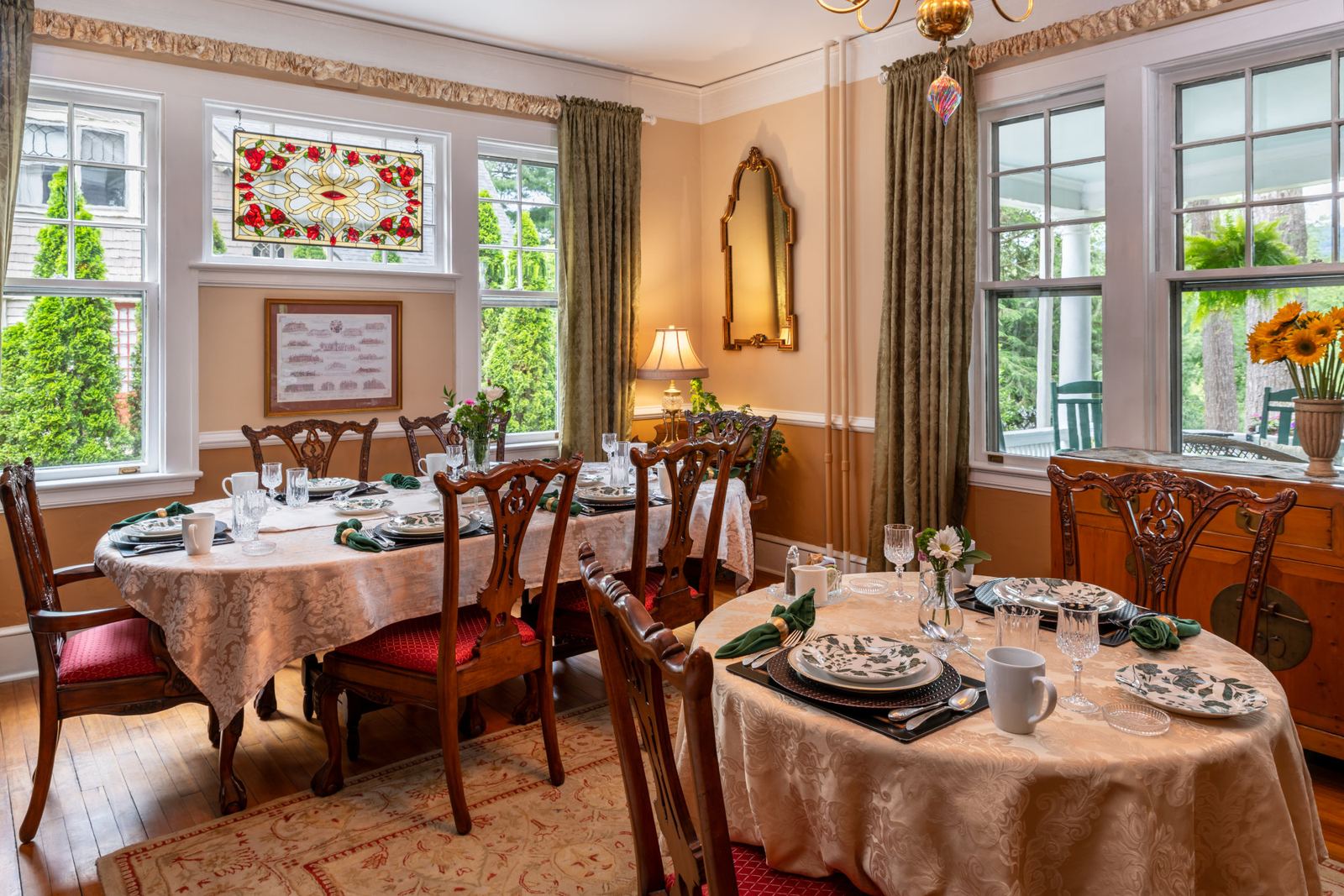 The Abbington Green dining room