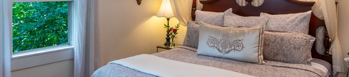 Eaton Square Suite king bed at Abbington Green